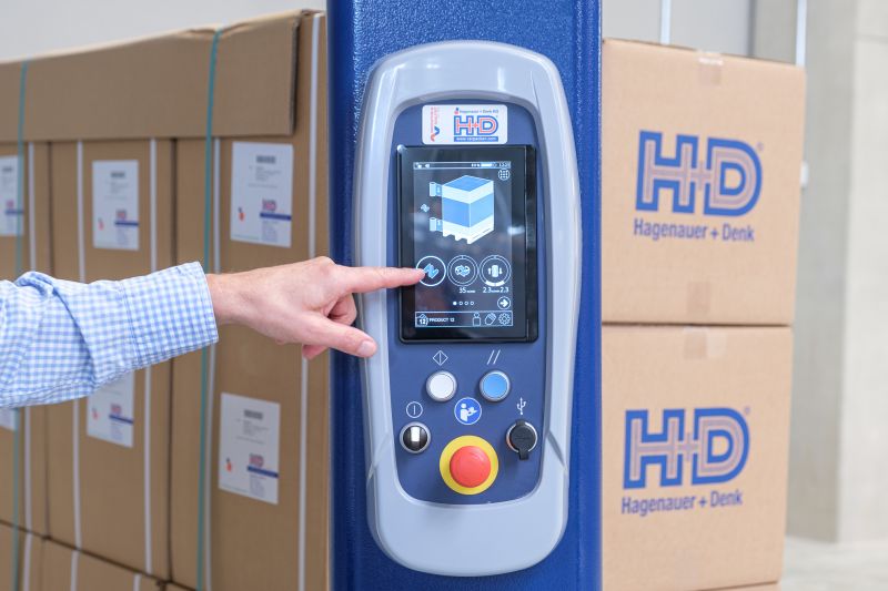 Leichte Paletten mit Vordehnsystem stretchen Leichte Paletten mit Vordehnsystem stretchen